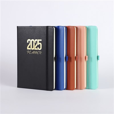 Deri bağlı günlük planlayıcı